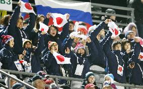 Students from Tohoku cheer for Japan