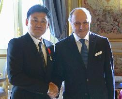 Mikitani awarded French medal of honor