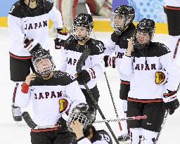 Japan loses to Germany in women's ice hockey in Sochi