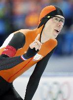 Netherlands' Bergsma wins gold in men's 10,000m speed skating