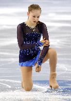 Lipnitskaia in women's short program in Sochi