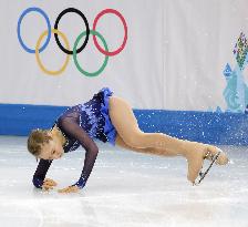 Lipnitskaia in women's short program in Sochi