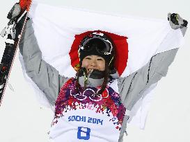 Japan's Onozuka wins bronze in women's ski halfpipe