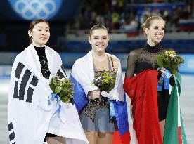 Women's figure staking medalists at Sochi Games
