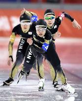 Japan skaters in women's pursuit quarterfinals