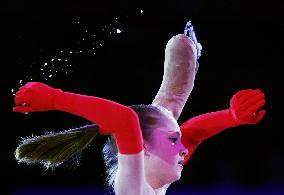 Russian figure skater Lipnitskaia shows spin at exhibition
