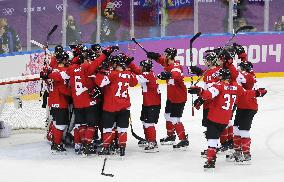 Canada undefeated champion in men's ice hockey in Sochi