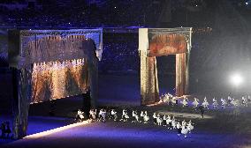 Russian ballet troupes perform at Sochi Closing Ceremony