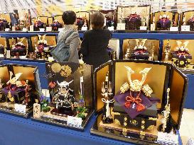 Department store puts samurai dolls on show earlier than usual