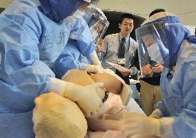 Physician trying to pass on lessons from Fukushima crisis