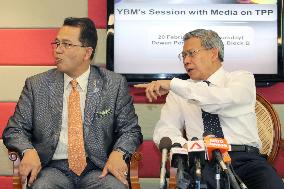 Malaysian trade minister meets press on TPP