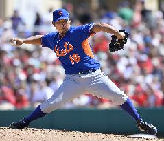 Mets' Japanese pitcher Matsuzaka in action against Cardinals