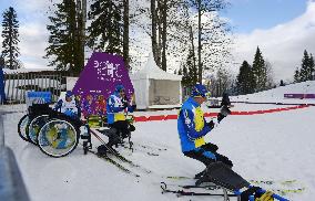 Ukrainian skiers practice at Sochi Paralympics