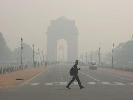 India Gate amid smog in New Delhi