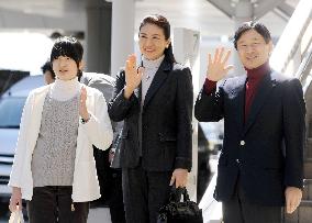 Crown prince, family arrive in Nagano
