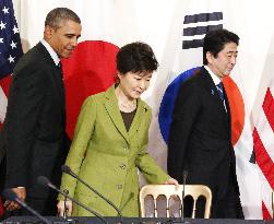 Japan-U.S.-S. Korea summit