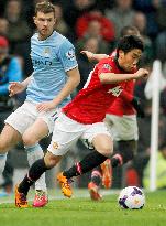 Man U's Kagawa plays in Manchester derby