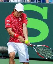 Nishikori beats Ferrer to reach quarterfinals at Sony Open