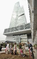 Roof-top garden opens on Japan's tallest skyscraper
