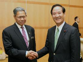 Japan, Malaysia TPP talks