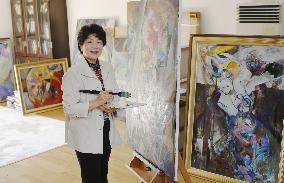Painter Miyatake keeps seeking light in darkness