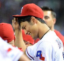 Darvish delivers gem, Rangers beat Astros in 12