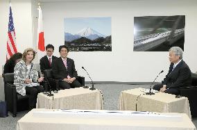 Kennedy, Abe, JR Tokai exec chat after maglev train ride