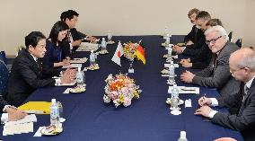 Japan, Germany agree to cooperate to defuse Ukraine crisis