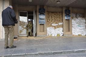Building seized by pro-Russian militants in Slovyansk