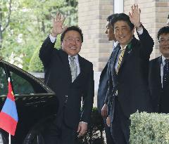 Mongolian president in Japan