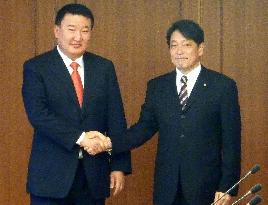 Japanese, Mongolian defense ministers