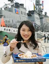 College student at MSDF's curry contest in Yokosuka
