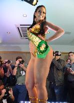 Brazil's 'Miss BumBum 2013' winner strikes pose