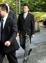Japan minister at Yasukuni