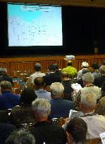 Citizens briefed on how to escape from nuke accident