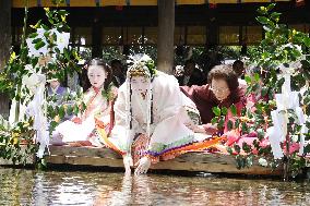 'Saio-dai' festival queen holds ritual ceremony at Kyoto's Kamogamo Shrine