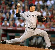 Yankees pitcher Kuroda