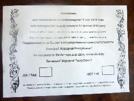 Ballot paper asks voters if they prefer Donetsk independence