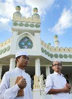 Young Muslims visit mosque in Brunei capital