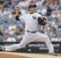 Yankees pitcher Kuroda earns 3rd victory of season