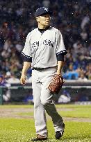 Tanaka's 34-game win streak ends in Chicago