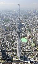 Tokyo Skytree marks 2nd anniv. of opening