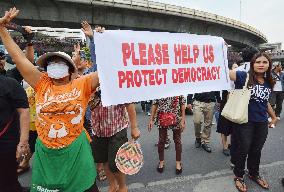 Thai coup protesters