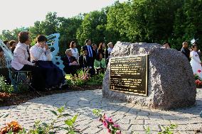 "Comfort women" memorial unveiled in Washington suburb