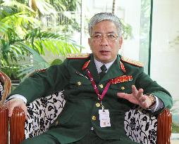 Vietnam's deputy defense minister meets reporters
