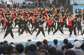 Young dancers crowd 'Yosakoi' festival in Sapporo