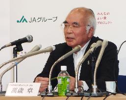 JA-Zenchu chairman Banzai at press conference