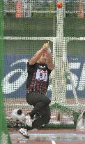 Murofushi wins 20th straight national hammer throw title