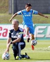 Nagatomo practices for World Cup