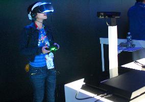Sony unveils new head-mounted 3D display for games